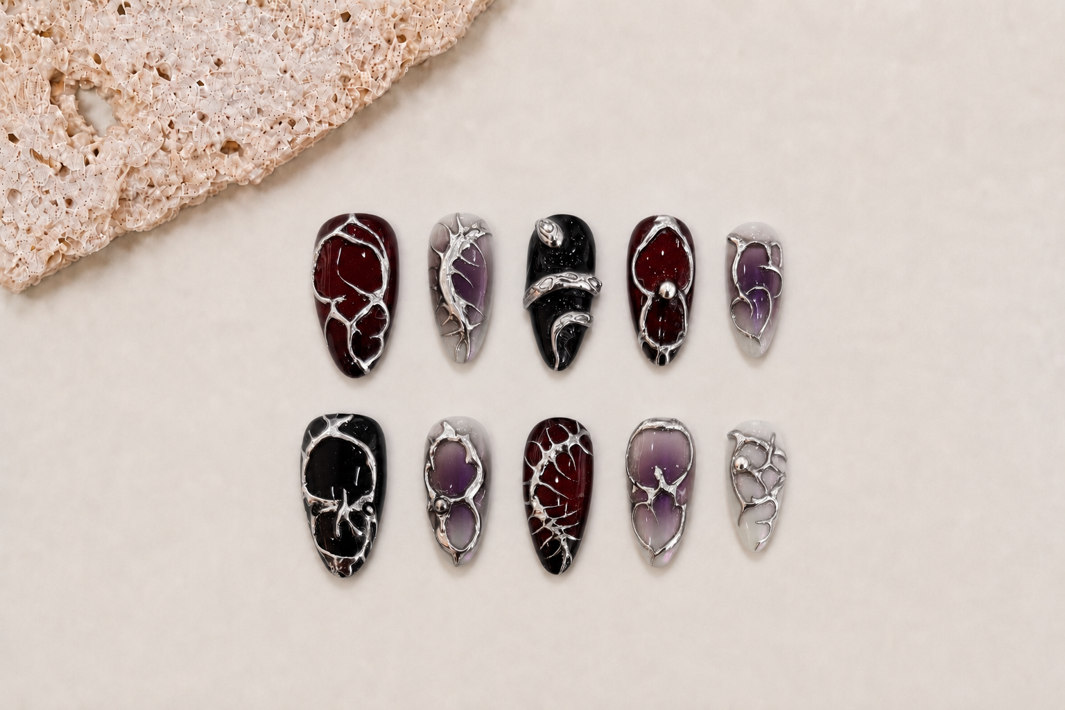 Lilith (Medium Length)