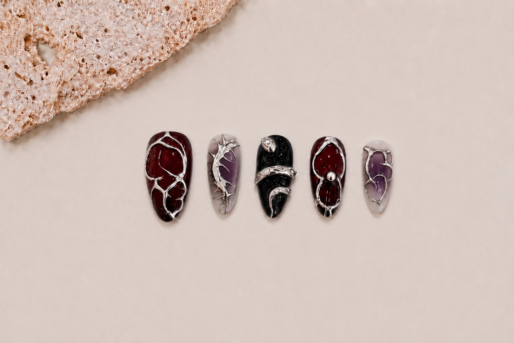 Lilith (Medium Length)